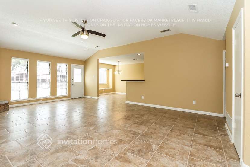 Building Photo - 2506 Neal Dr