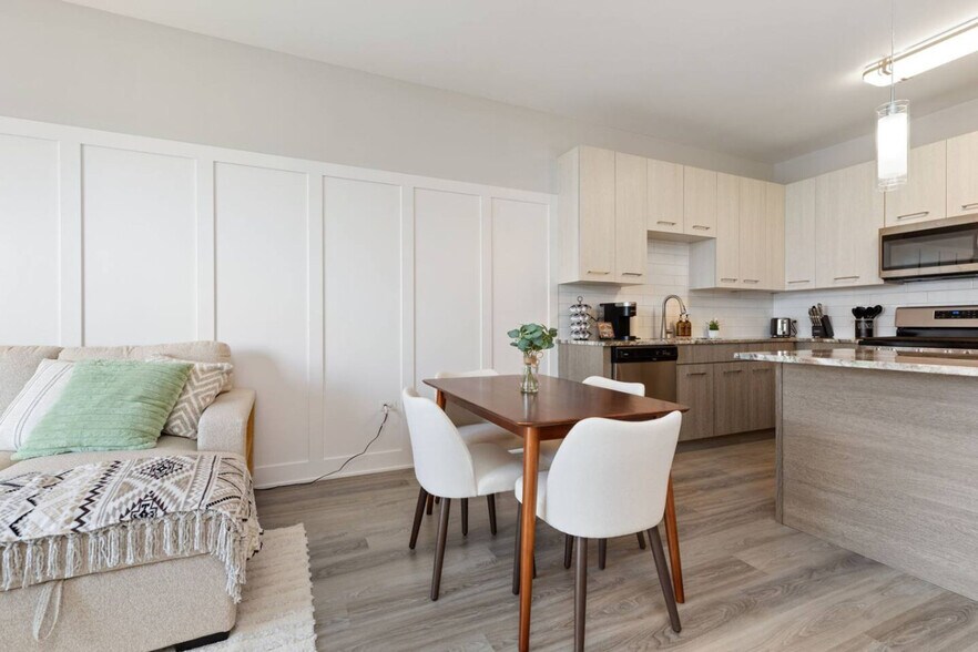 Building Photo - 28294 Ferry Rd