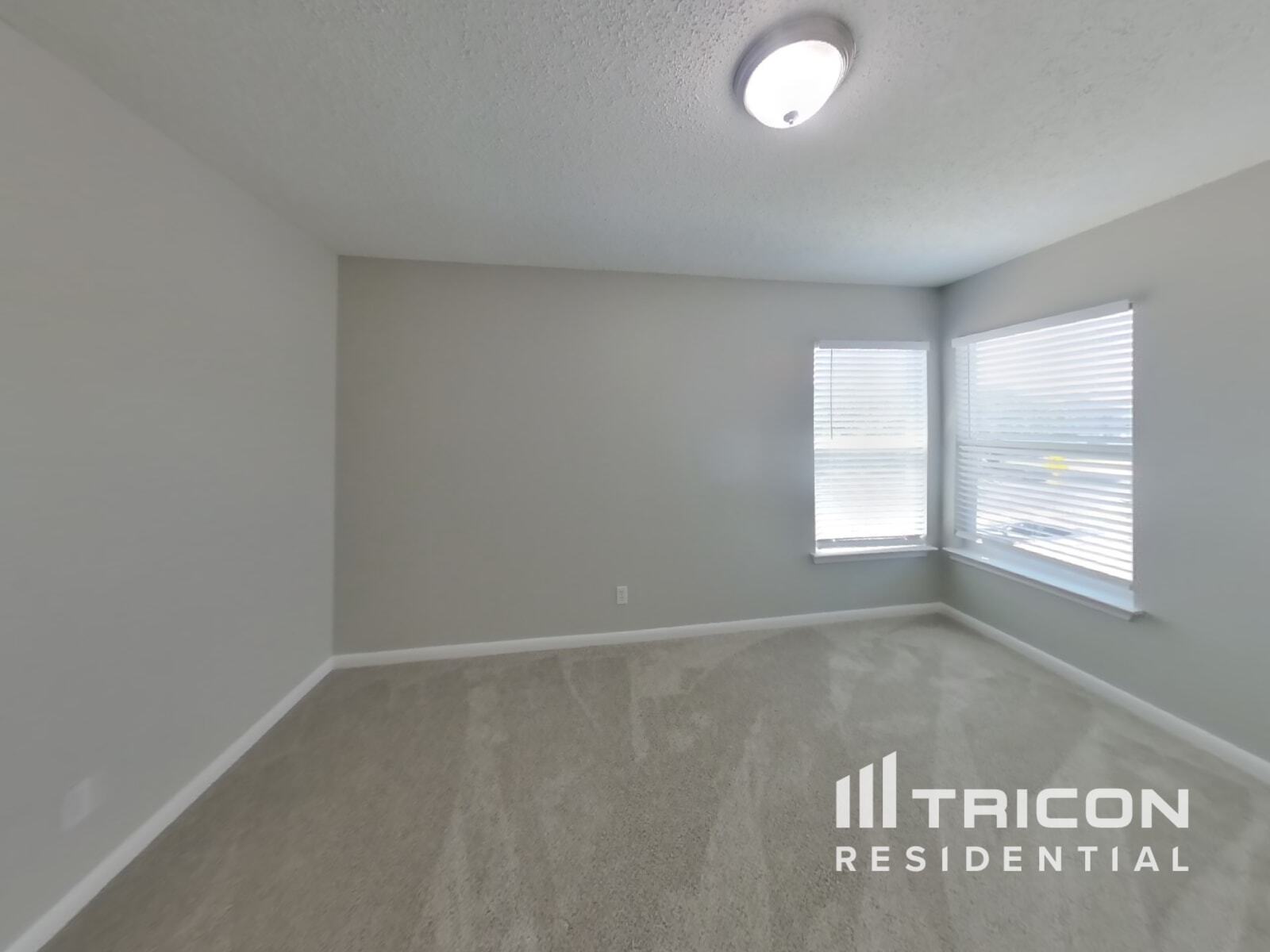 Building Photo - 5930 Encanto Point Dr