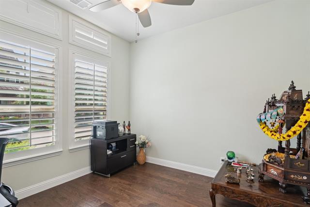 Building Photo - 6809 Royal View Dr
