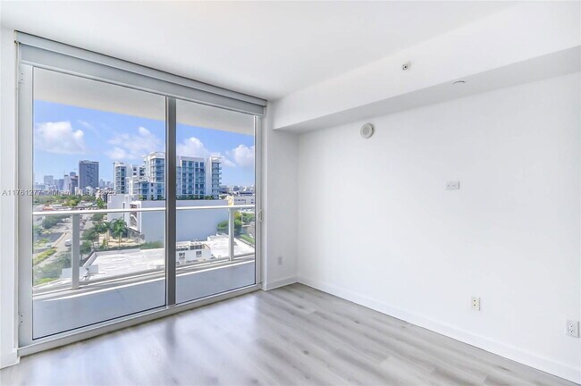 Building Photo - 4250 Biscayne Blvd