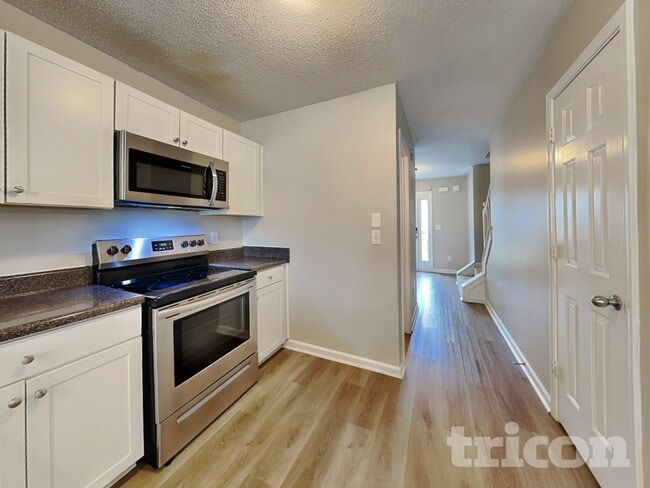 Building Photo - 4348 Persian Ct SW