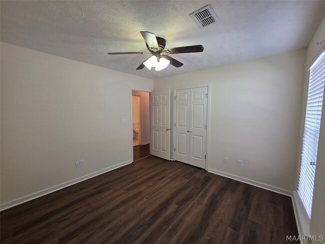 Building Photo - 9400 Bristlecone Dr