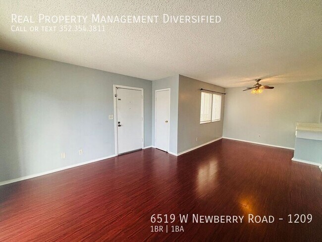 Building Photo - 6519 W Newberry Rd