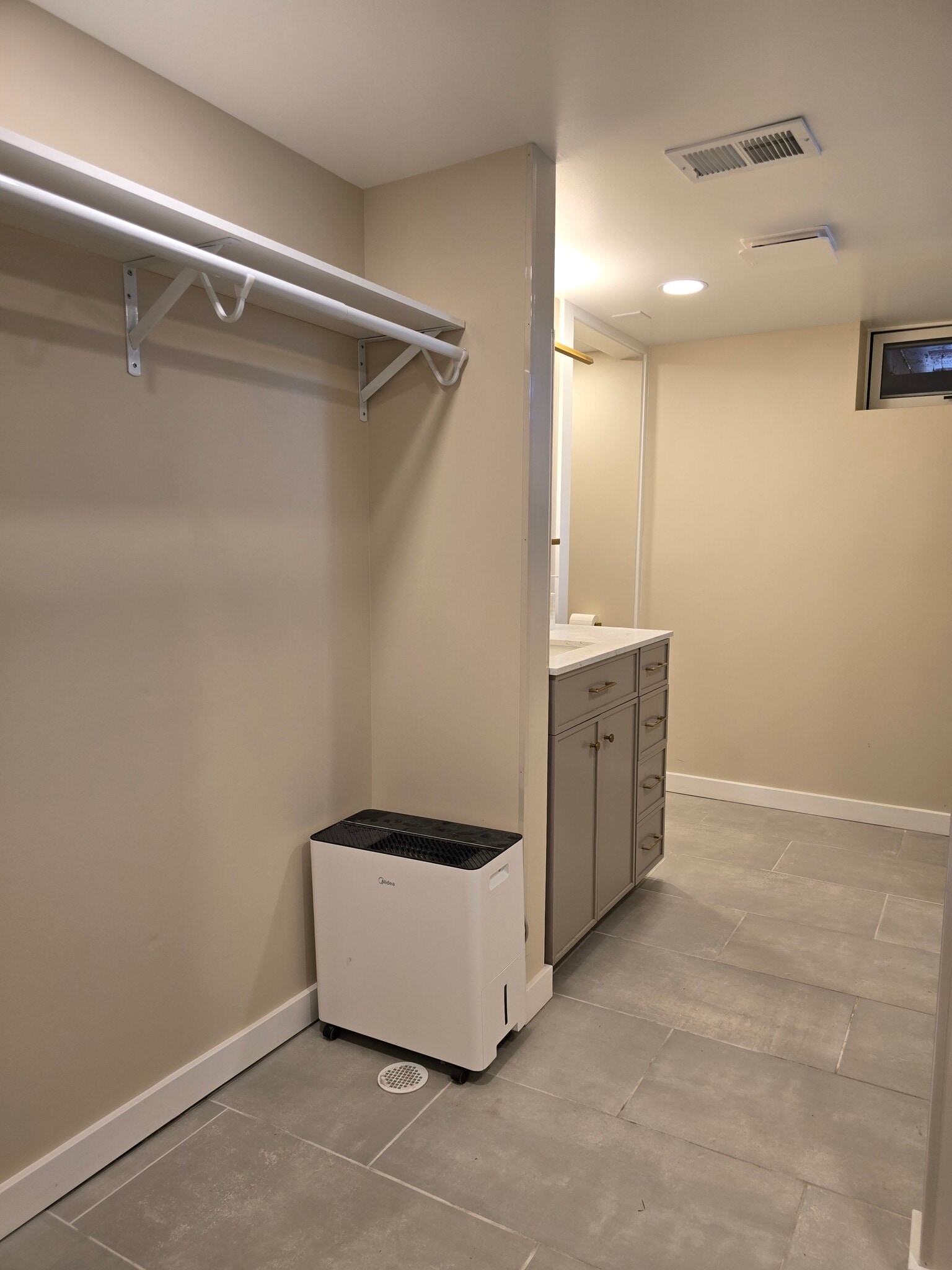 Building Photo - 10535 W Spring Green Rd