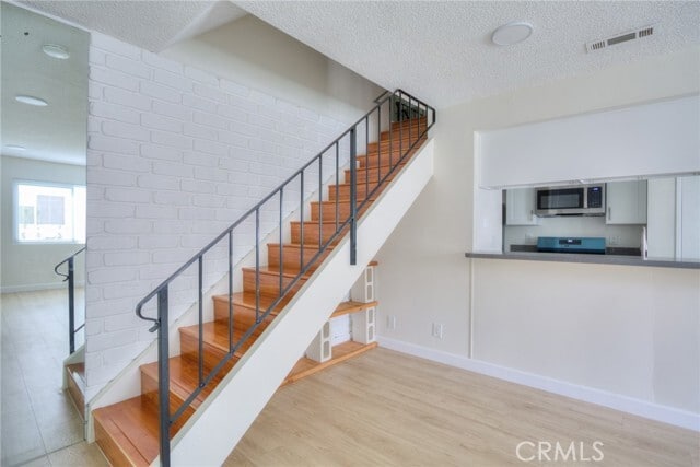 Building Photo - 1085 Sierra Madre Ave
