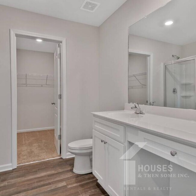 Building Photo - 4057 Reinfield Dr