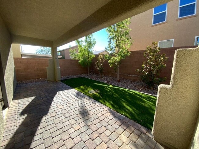 Building Photo - STUNNING 3 BEDROOM, 2.5 BATH HOME IN NORTHWEST LAS VEGAS!