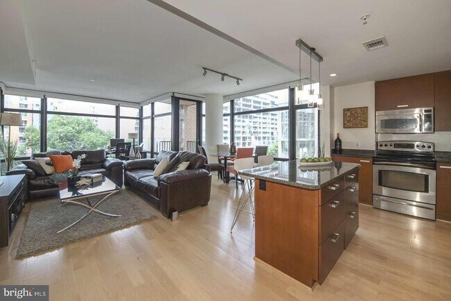 Building Photo - 1010 Massachusetts Ave NW