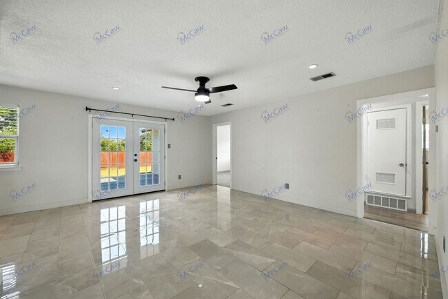 Building Photo - 2109 Jeannette Ct