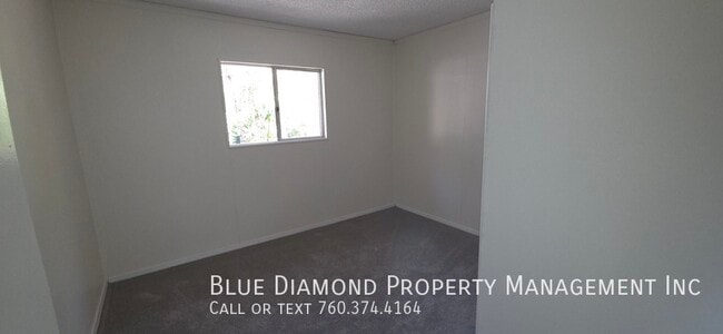 Building Photo - 415 S Rios Ave