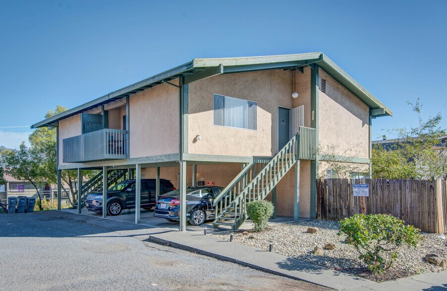 Building Photo - 1532 Valle Vista Ave