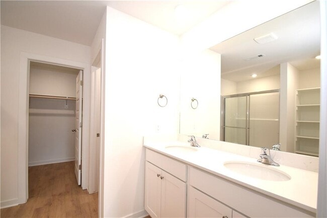 Building Photo - 373 Florida Ave