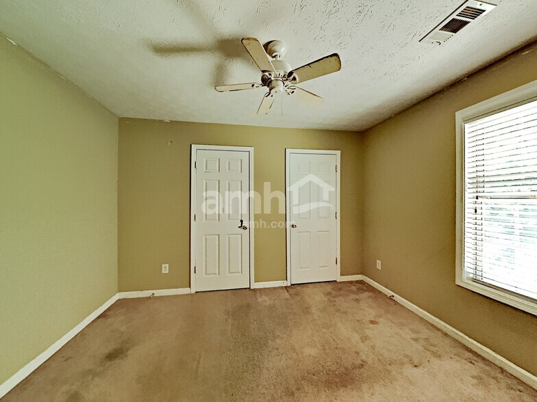 Building Photo - 3442 Kittery Dr