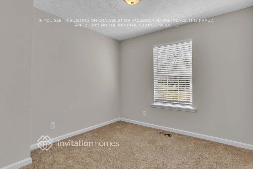 Building Photo - 1242 S Indian Creek Dr