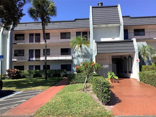 Building Photo - 4284 Deste Ct