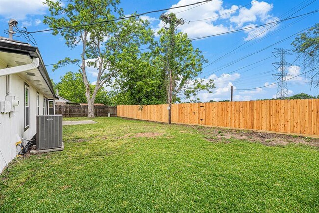 Building Photo - 614 Magnolia Bend St