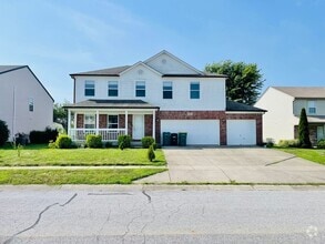 Building Photo - Spacious 4-Bed Waterfront Home in Westmere...