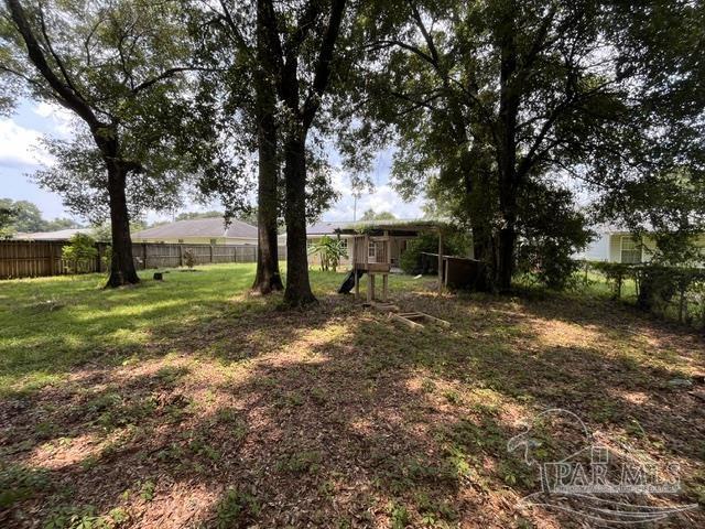 Building Photo - 5563 Chantilly Cir