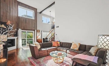 Building Photo - 12938 Valleyheart Dr