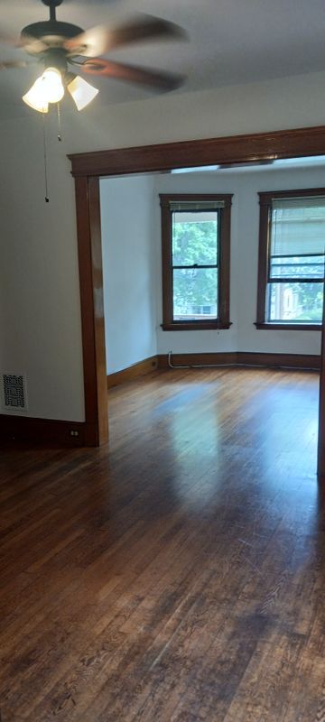 Building Photo - 126 Edwards St