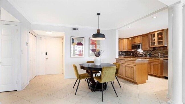 Building Photo - 3430 Galt Ocean Dr
