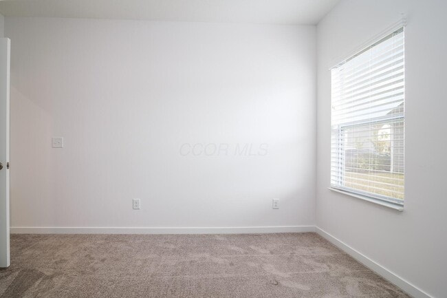 Building Photo - 468 Rochdale Run