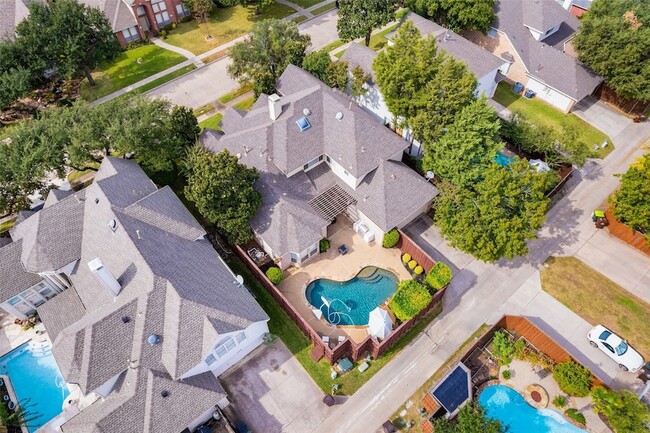 Building Photo - 3312 Westover Dr