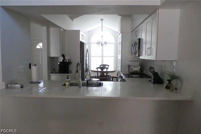 Building Photo - 16252 Kelly Woods Dr