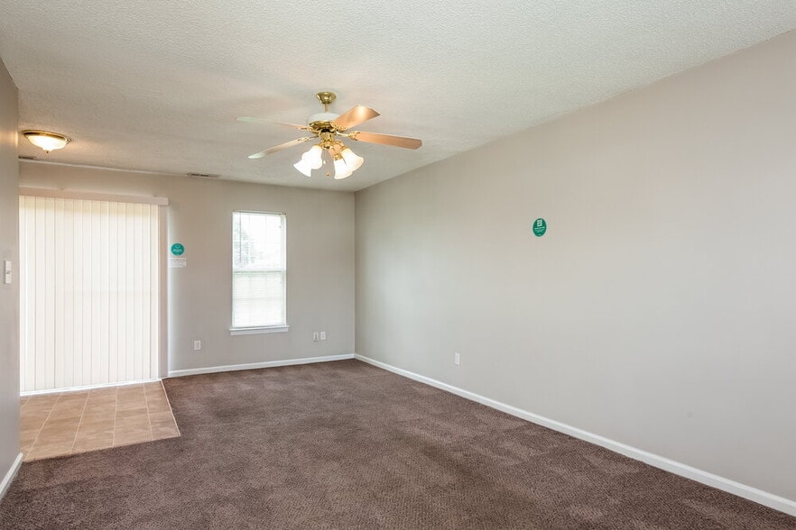 Building Photo - 4321 Windjammer Ct SW