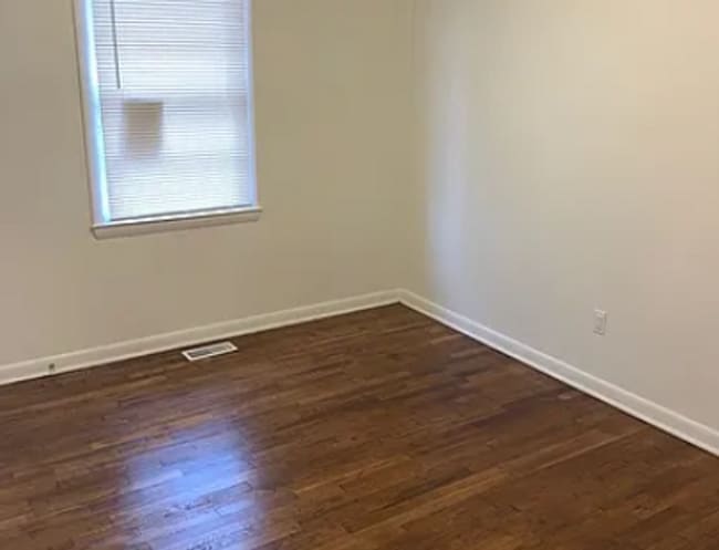Building Photo - Charming 3BR Home with Covered Front Porch