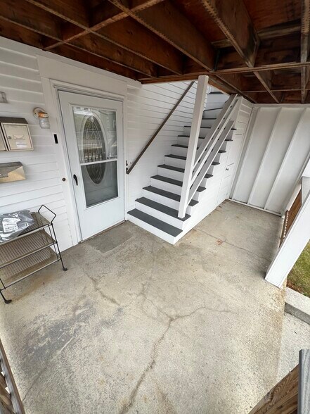 Building Photo - 45 Middle St