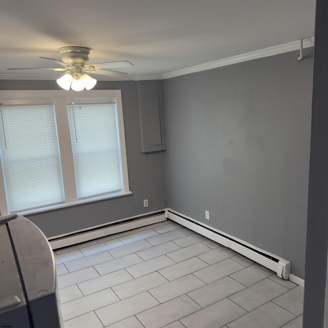 Building Photo - 721 Drexel Ave