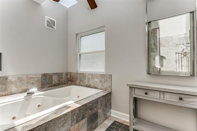 Building Photo - 1043 Summerplace Ln