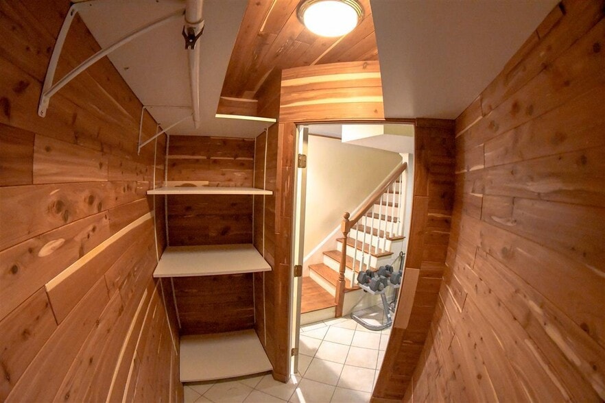 Building Photo - 52 Cadogan Way