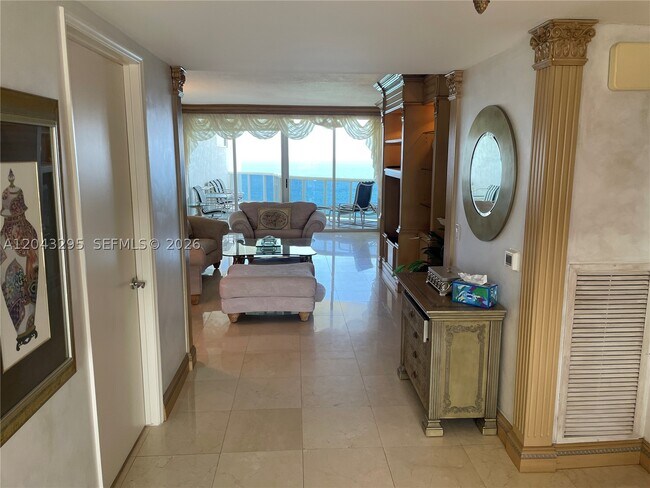 Building Photo - 17555 Collins Ave
