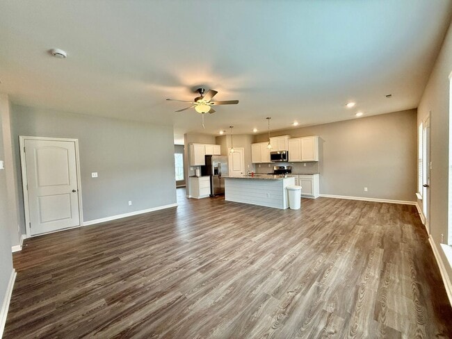 Building Photo - Beautiful home in Georgetown four bedrooms...