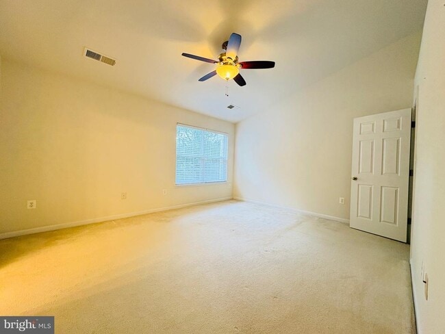 Building Photo - 8268 Linblake Ct