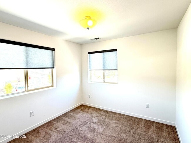 Building Photo - 556 Vaquero Ct