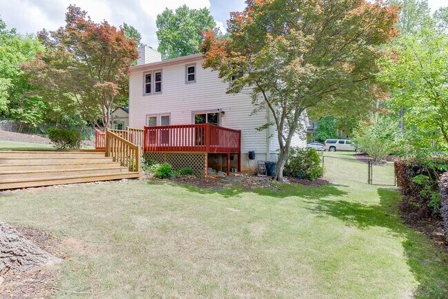 Building Photo - 1813 Rambling Woods Dr NW