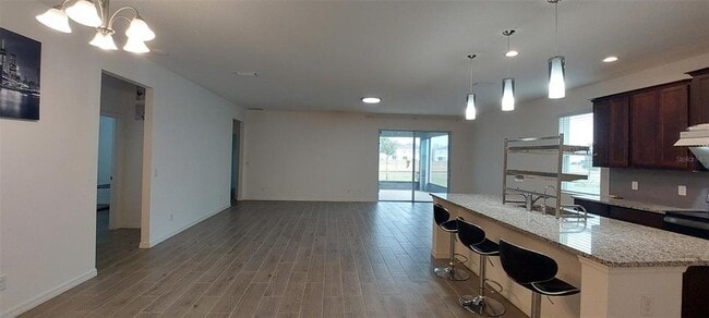 Building Photo - 1608 Sky Lks Dr