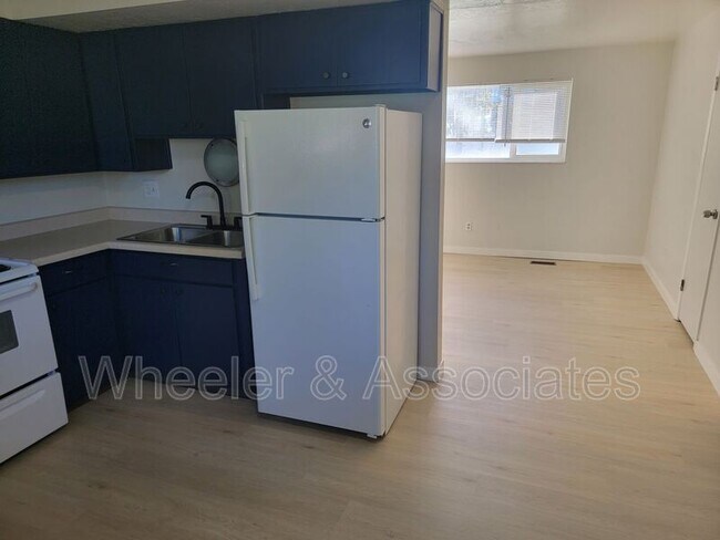 Building Photo - 4855 S 250 W