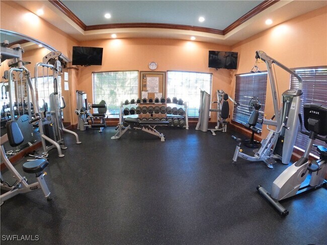 Building Photo - 1160 Wildwood Lakes Blvd