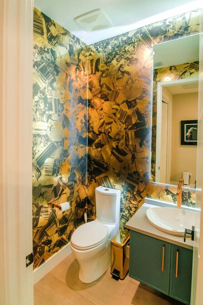 Building Photo - 8305 Fishhawk Falls Ct