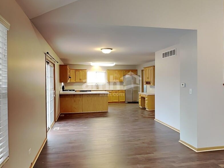 Building Photo - 25773 S Hoover Ct