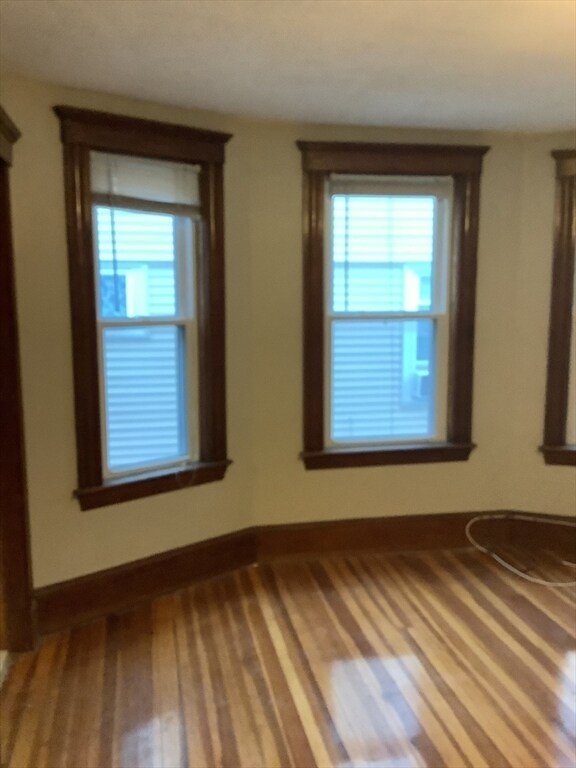 Building Photo - 19-21 Glendale St