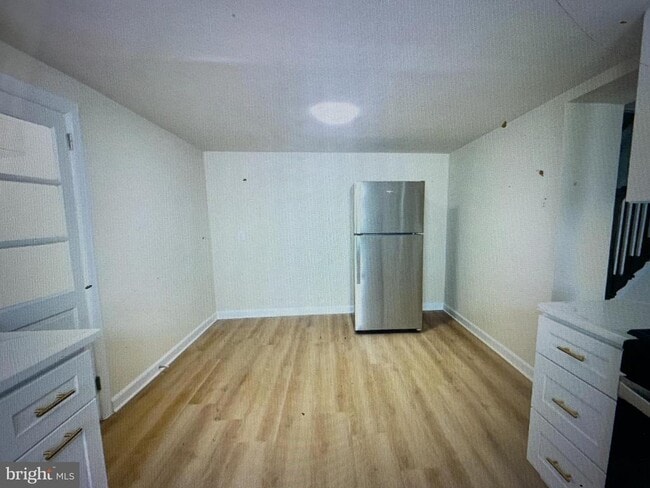 Building Photo - 617 3rd St