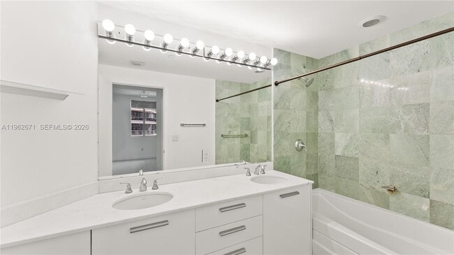 Building Photo - 1050 Brickell Ave