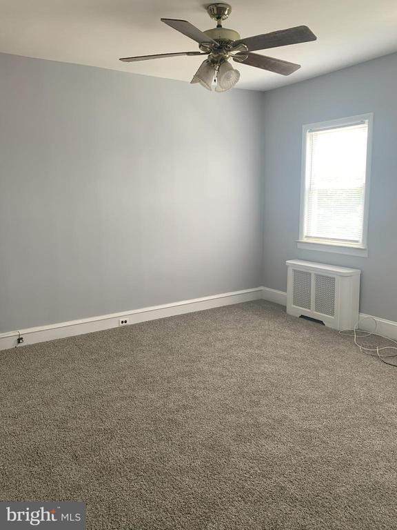 Building Photo - 2982 E Thompson St