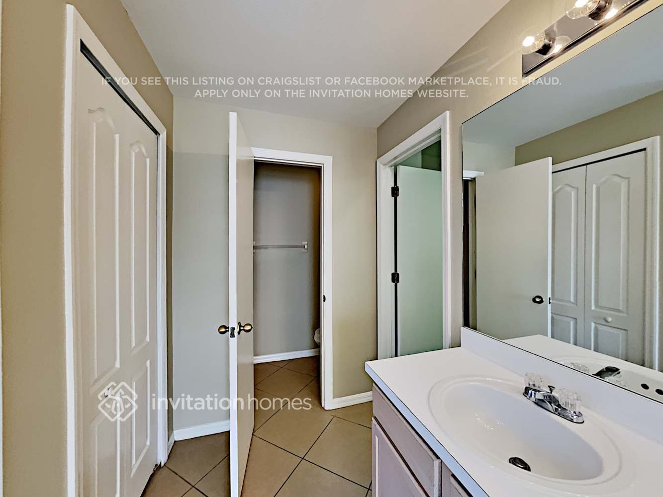 Building Photo - 12310 Dawn Vista Dr